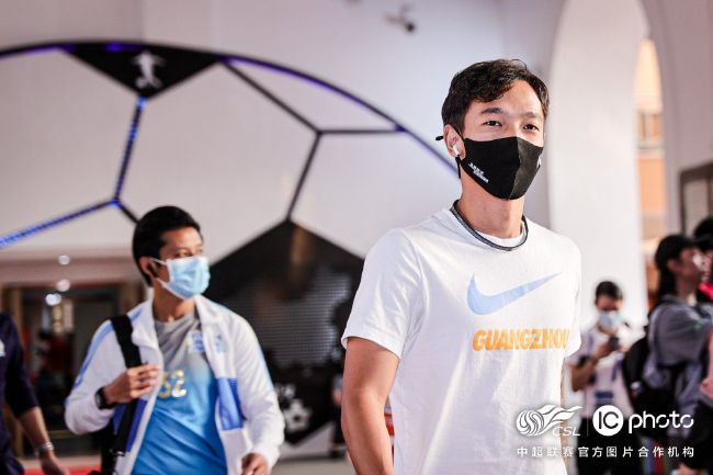 金邦雅克的顽皮男友